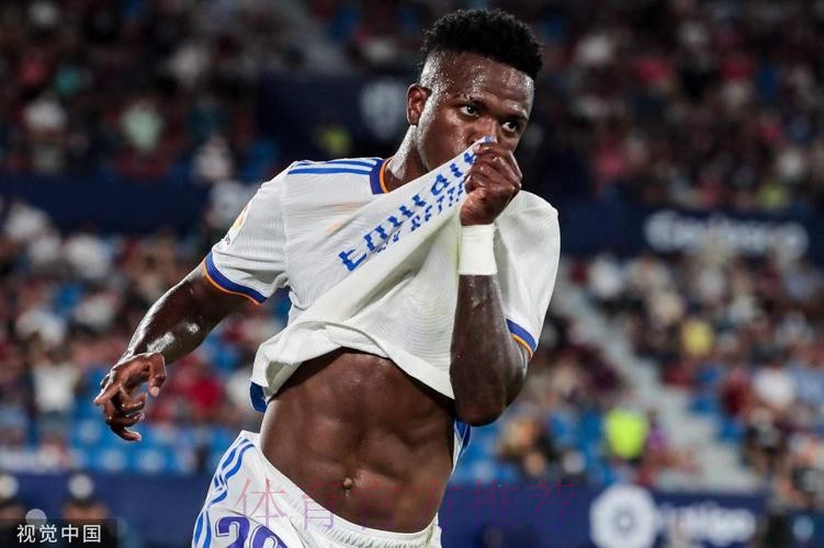 官方:皇马前锋维尼修斯当选西甲11月最佳球员 官方:皇马前锋维尼修斯当选西甲11月最佳球员